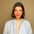 Ksenia De Aguiar  